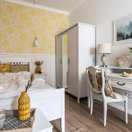 Apartment Sweet Dream